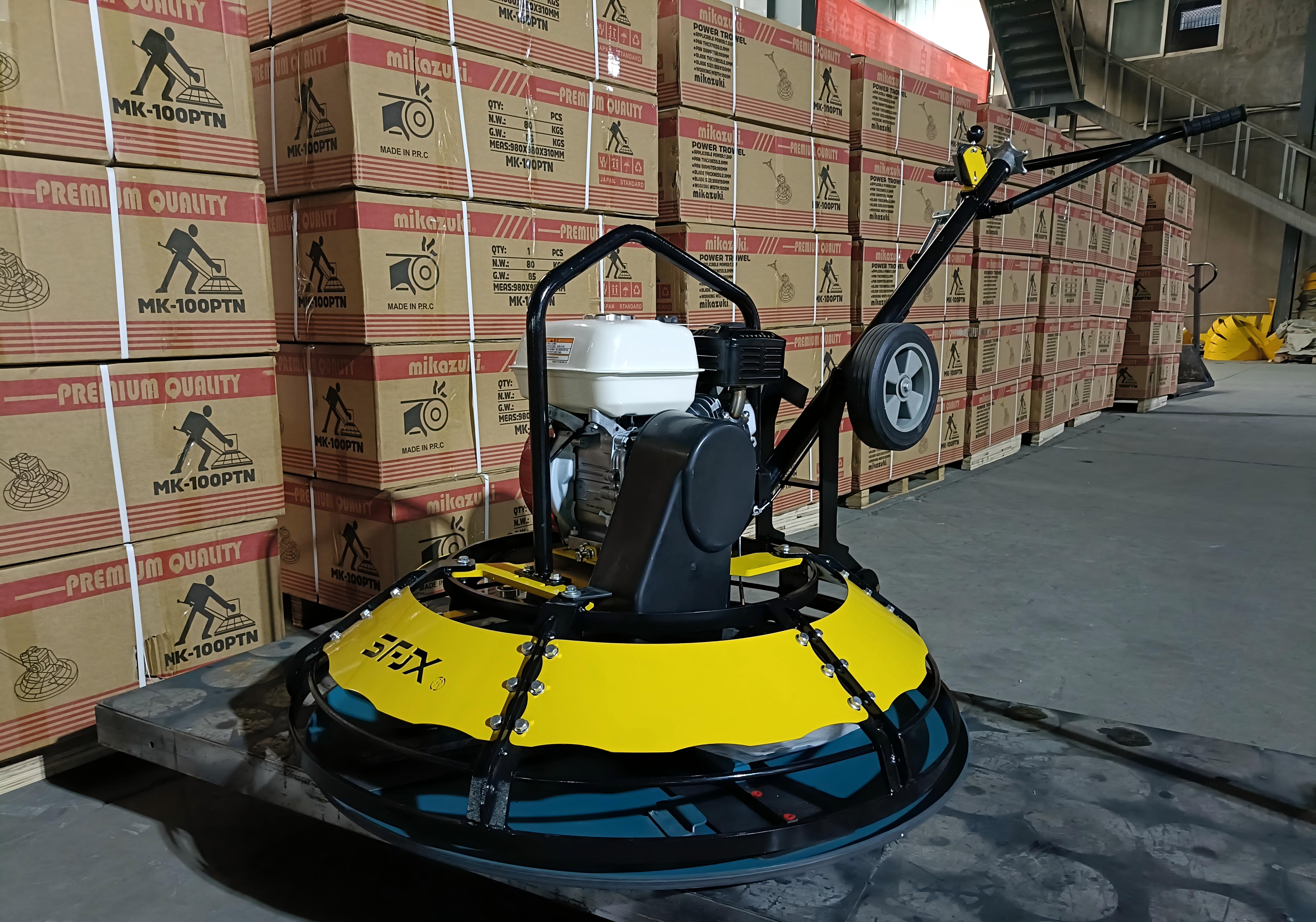 Power trowel