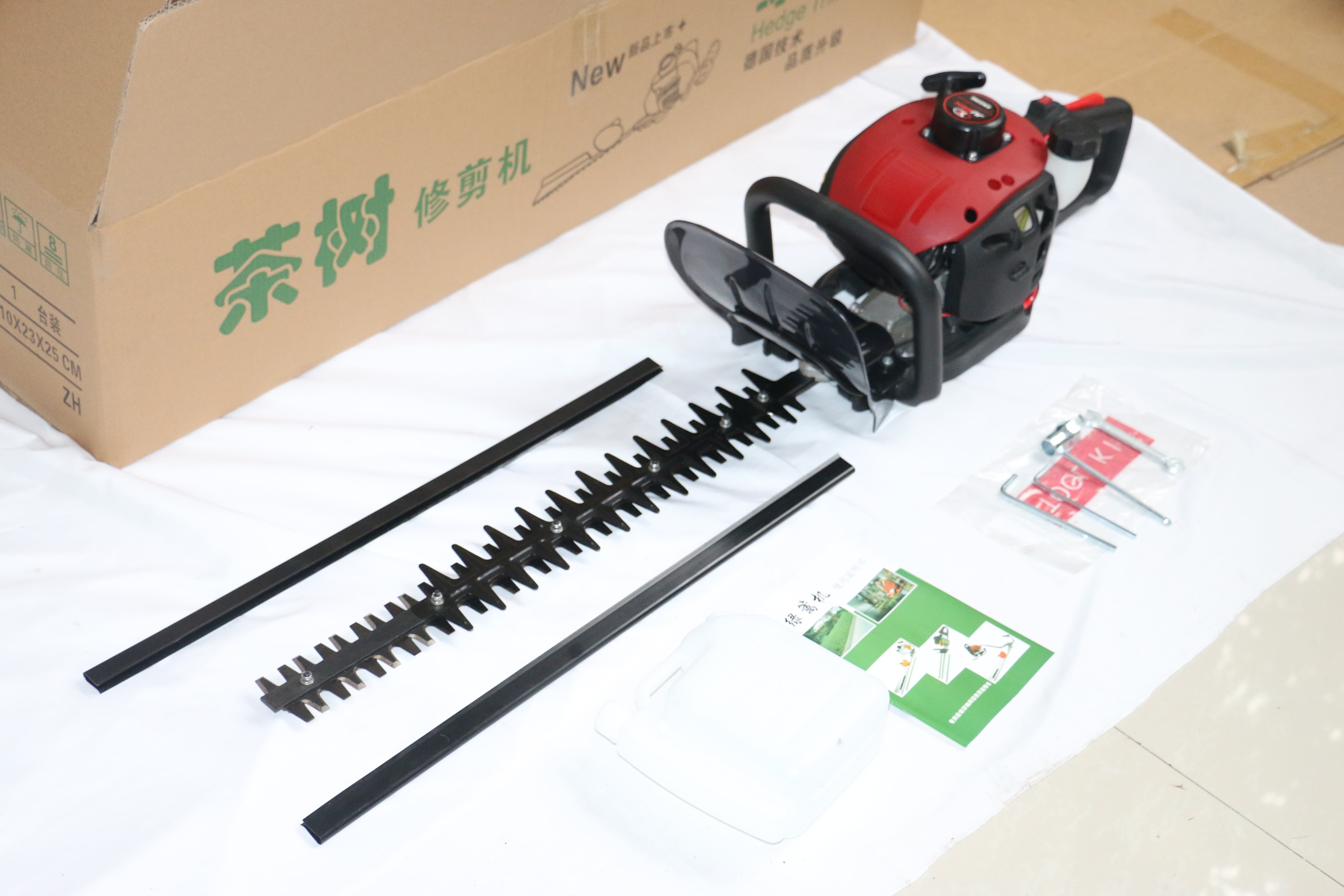 Hedge trimmer