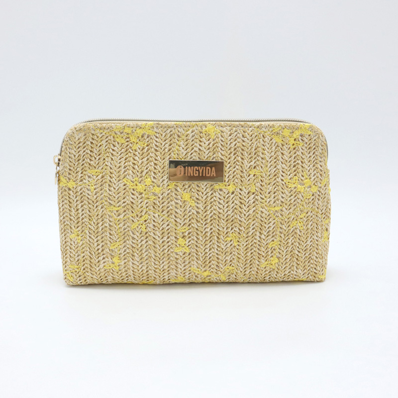 Women's knitted cosmetic bag