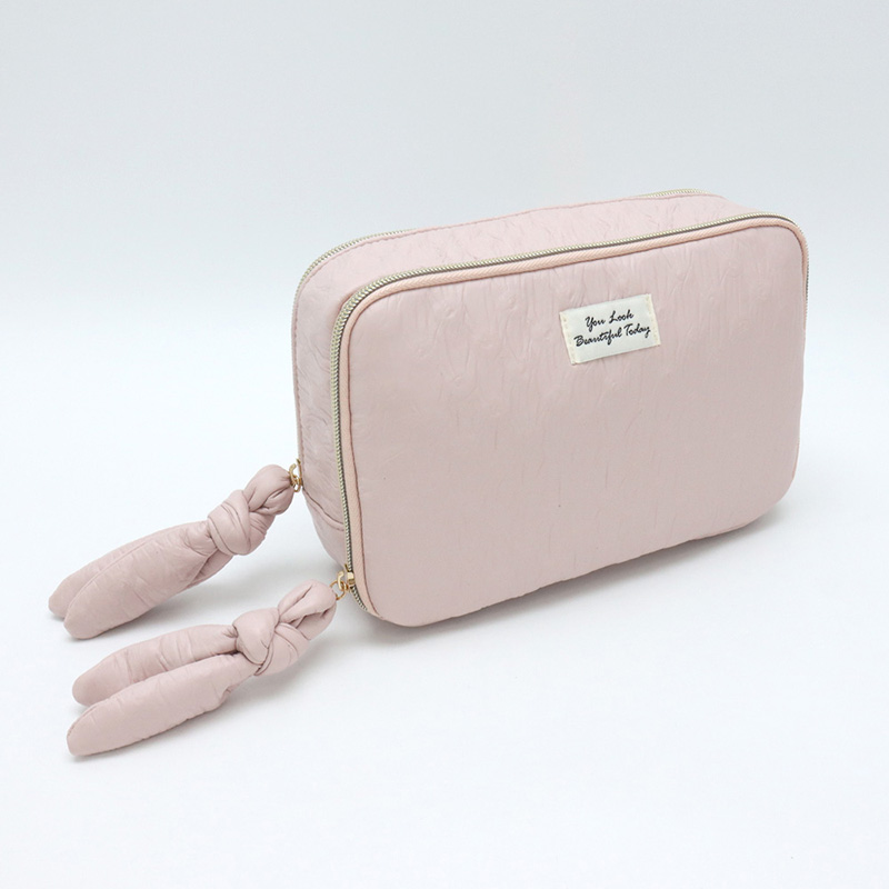 Women's cosmetic bag