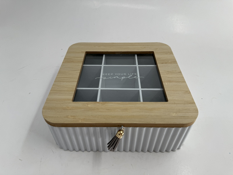 Wooden tea box