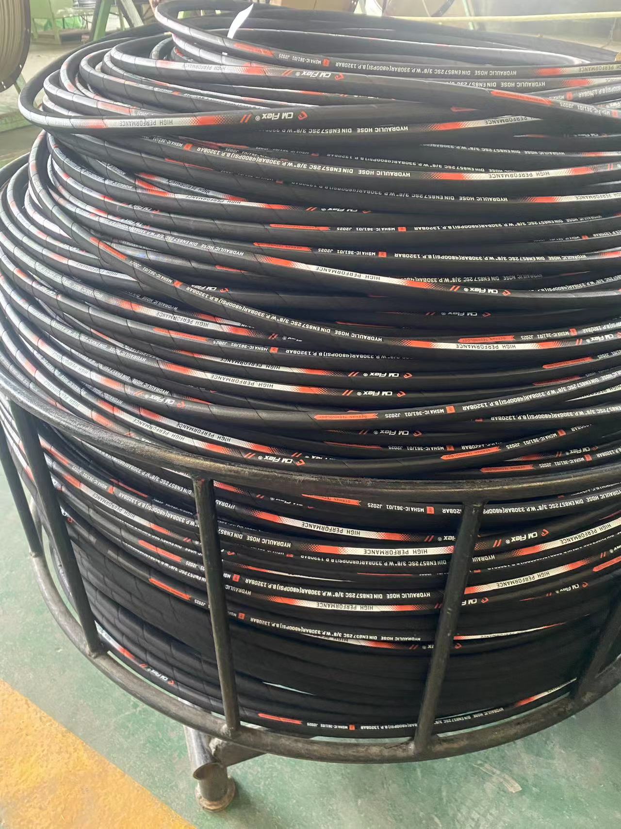 Hydraulic hose DIN