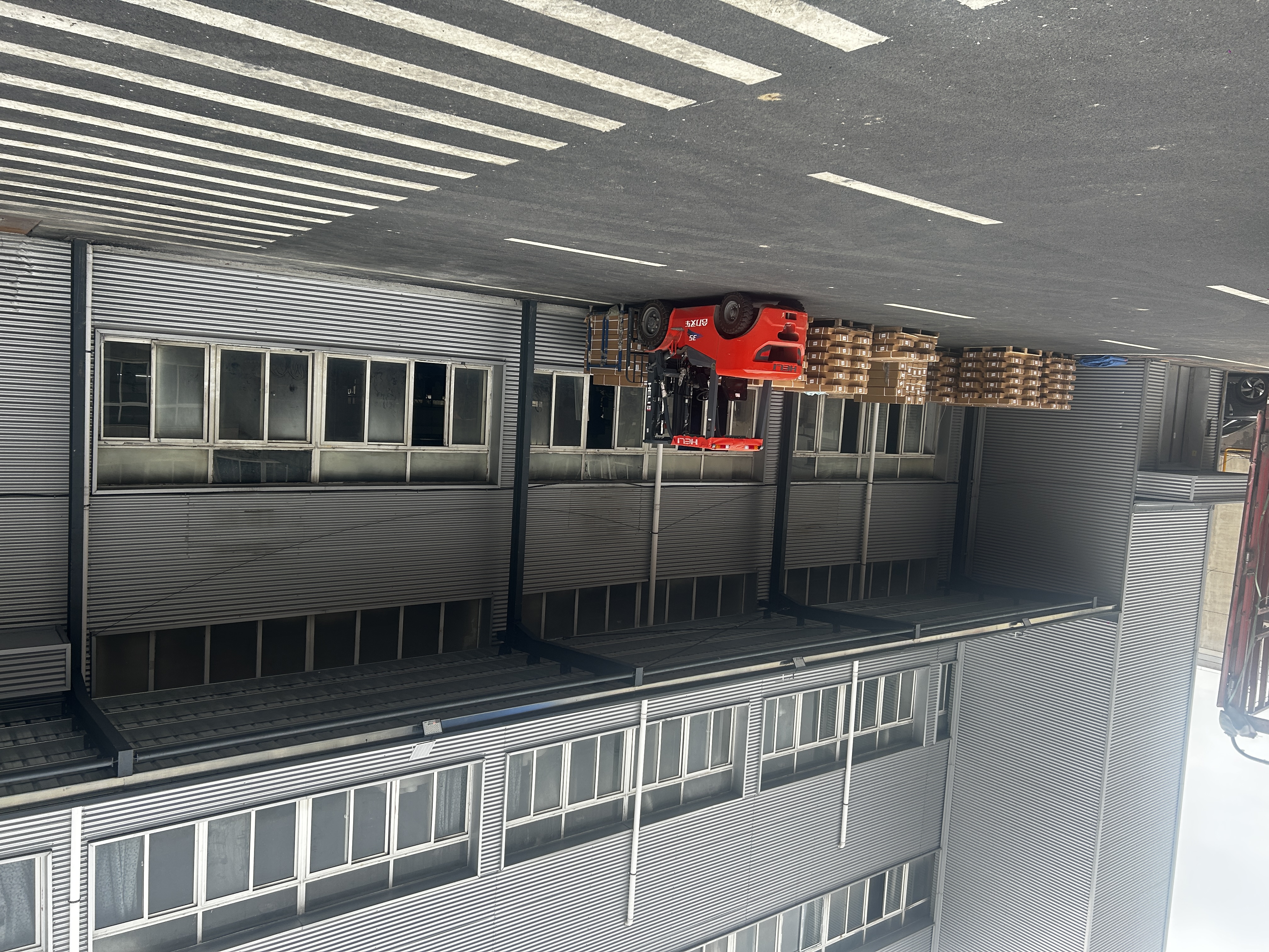 Suzhou Changer Commercial Equipment Co., Ltd. – storage shelves 2