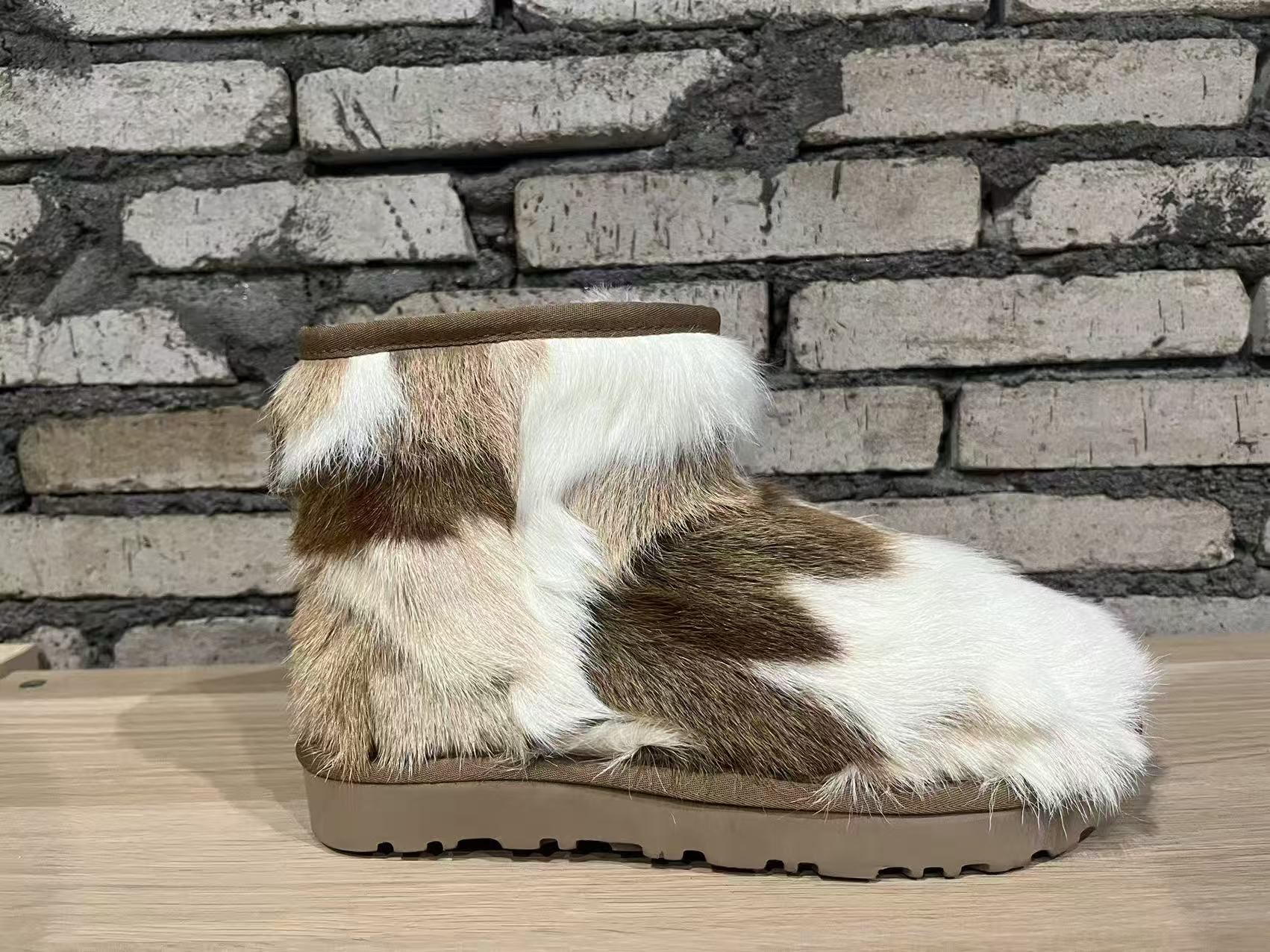 snow boots
