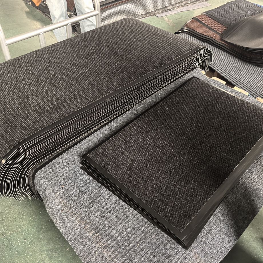 Amazon supermarket hot selling PVC door Mat carpet anti-slip