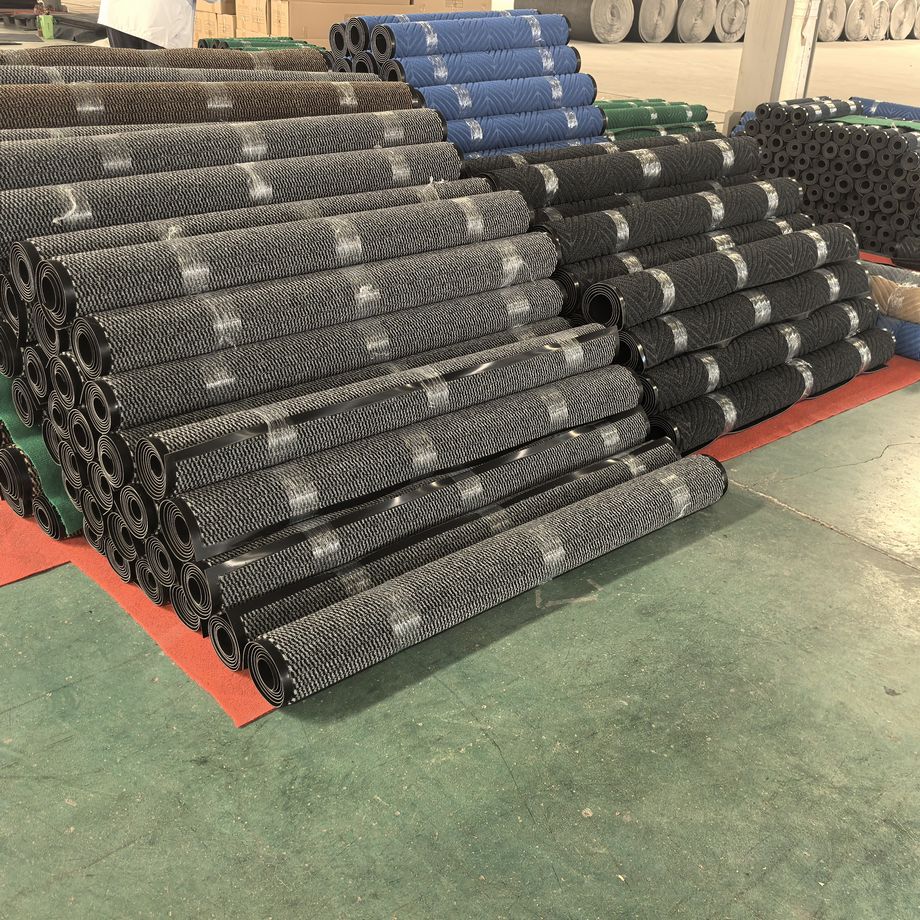 PP cut loop PVC door mat
