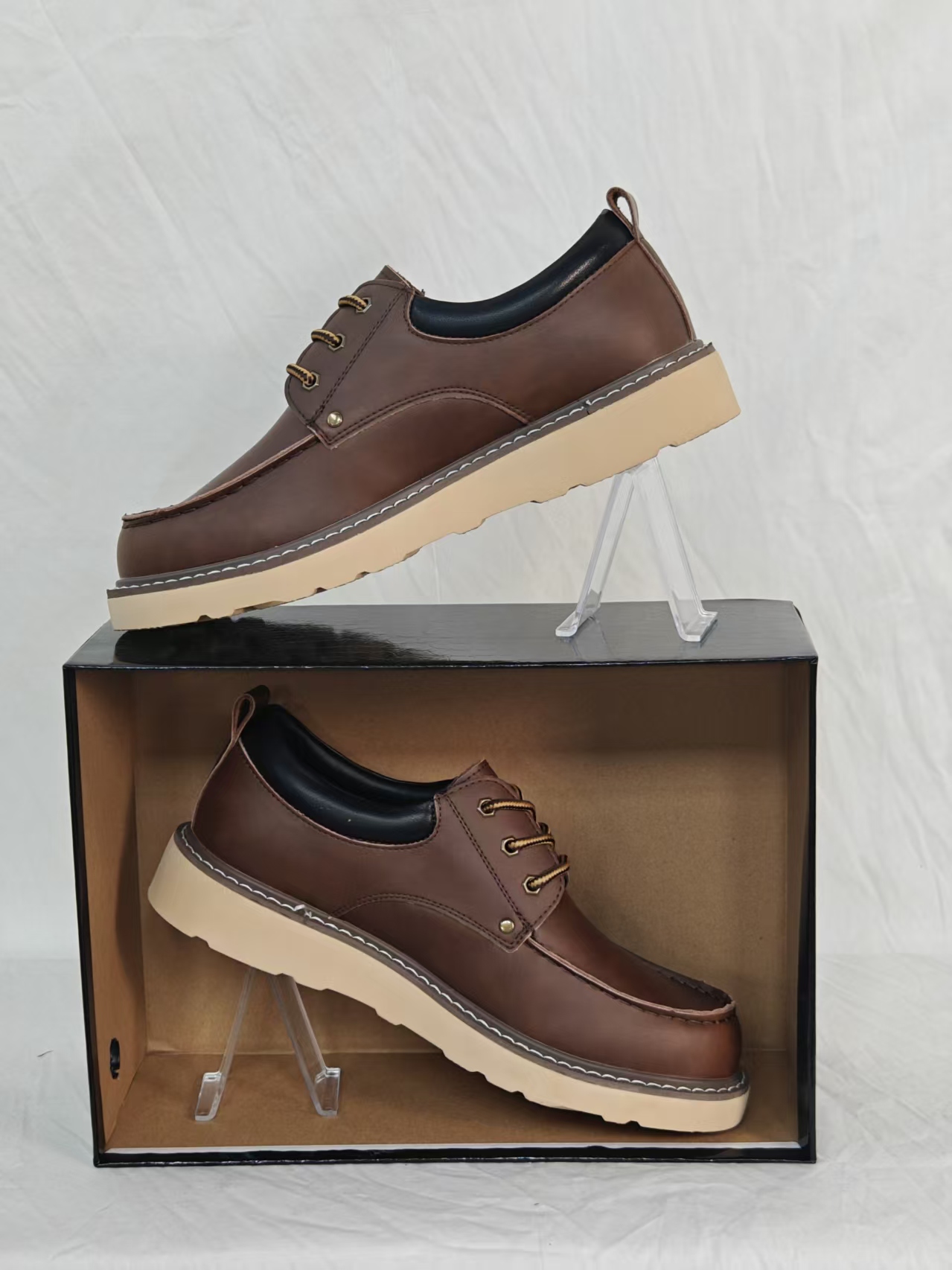 New Soft-soled Anti-slip Durable Sports Shoes