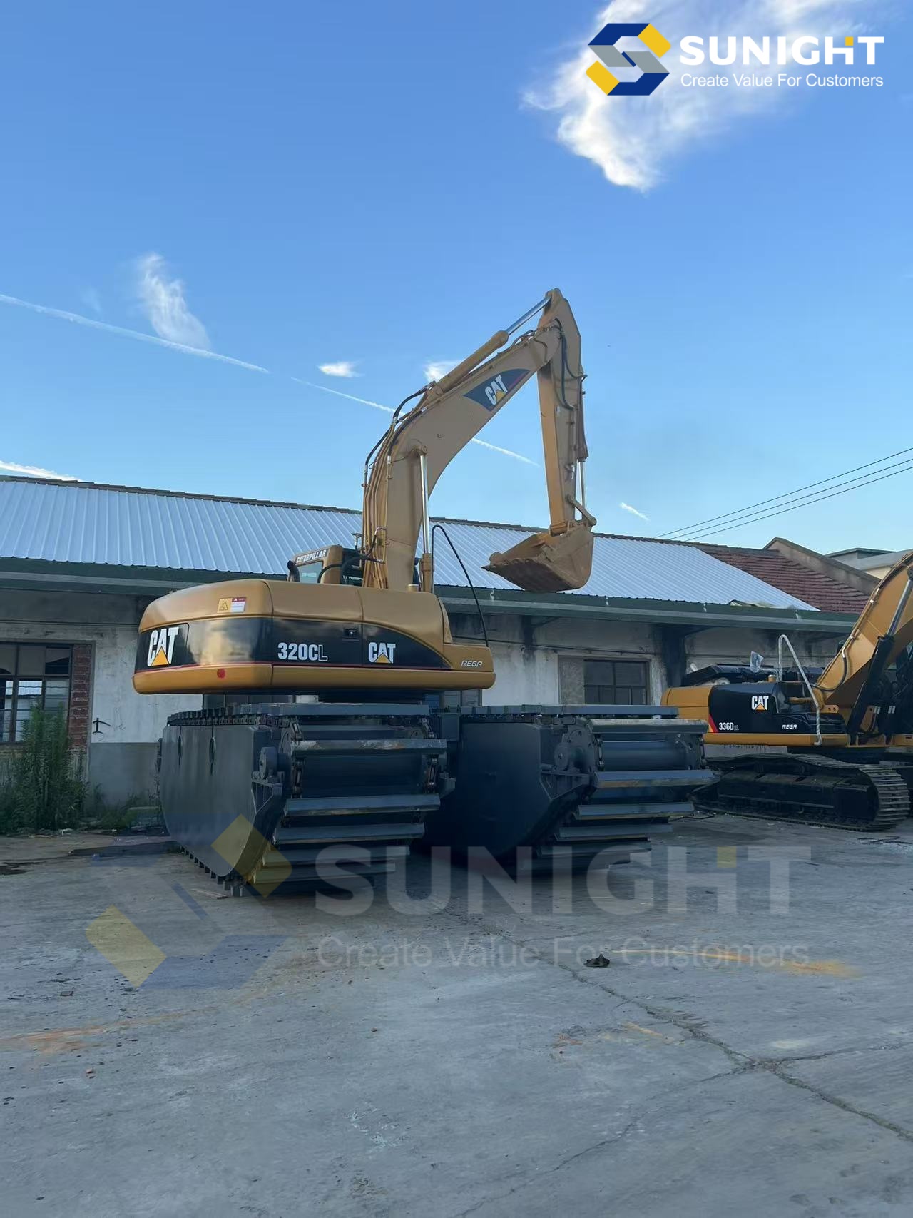 320CL Swamp buggy