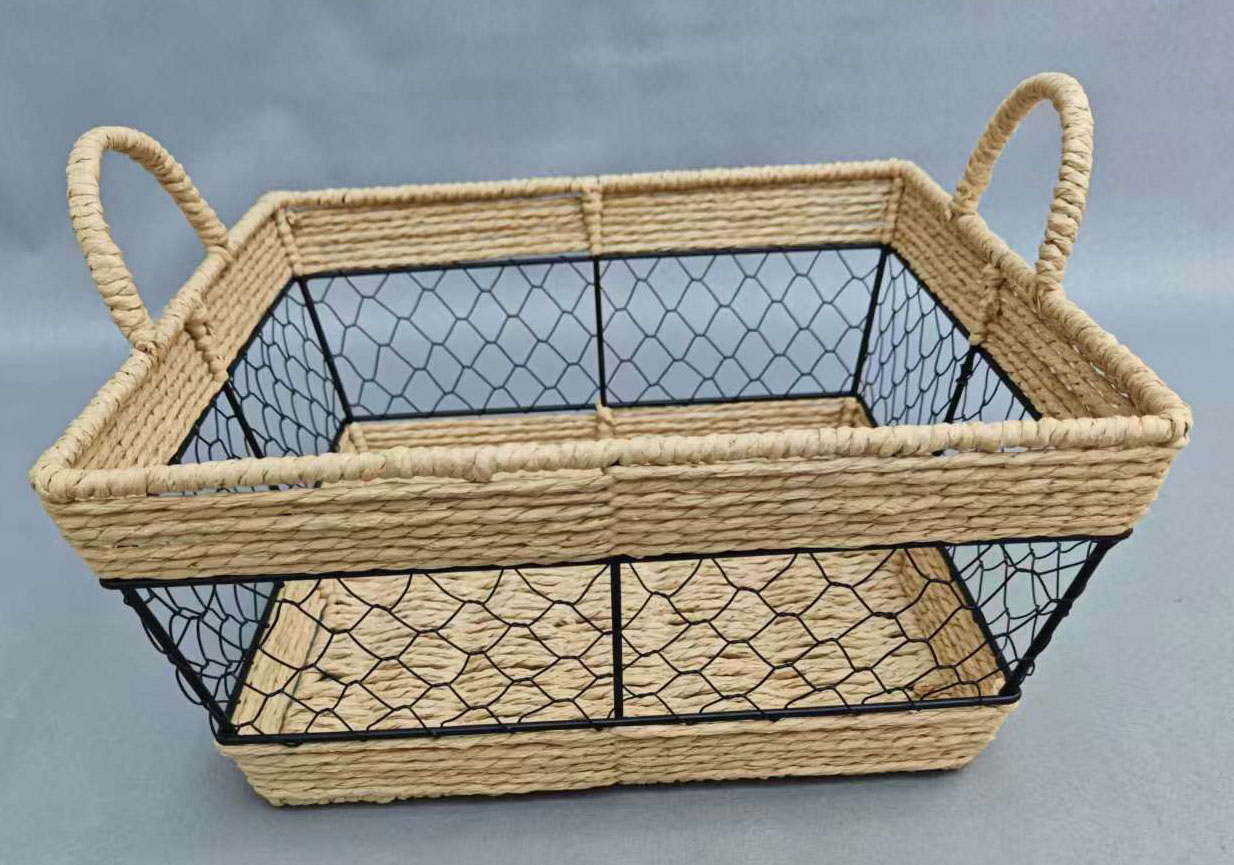Iron wire basket