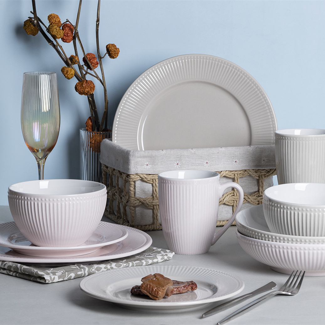 16/18pcs Dinnerware Sets Durable Luxury Crockery with Glaze Relief Modern Ceramic Plate Design
