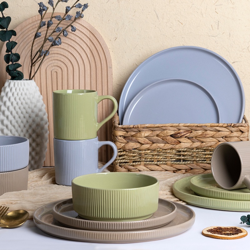 Handcrafted Stoneware Ceramic Tableware Dinner Set for Elegant Dining