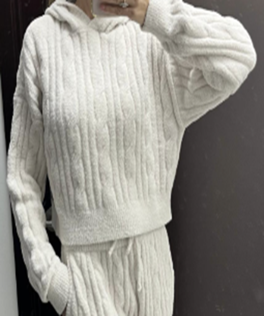 Cable Knit Cropped Hoodie