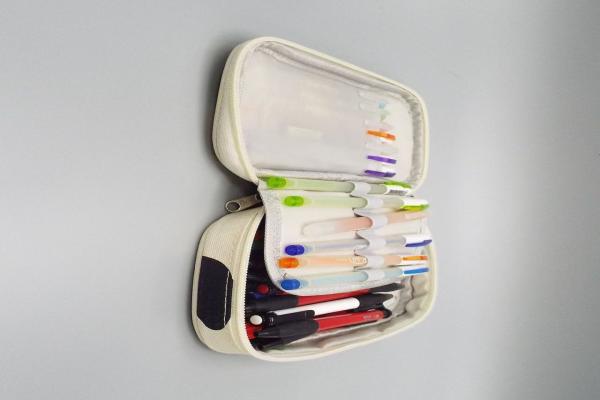 Simple style cow pen case