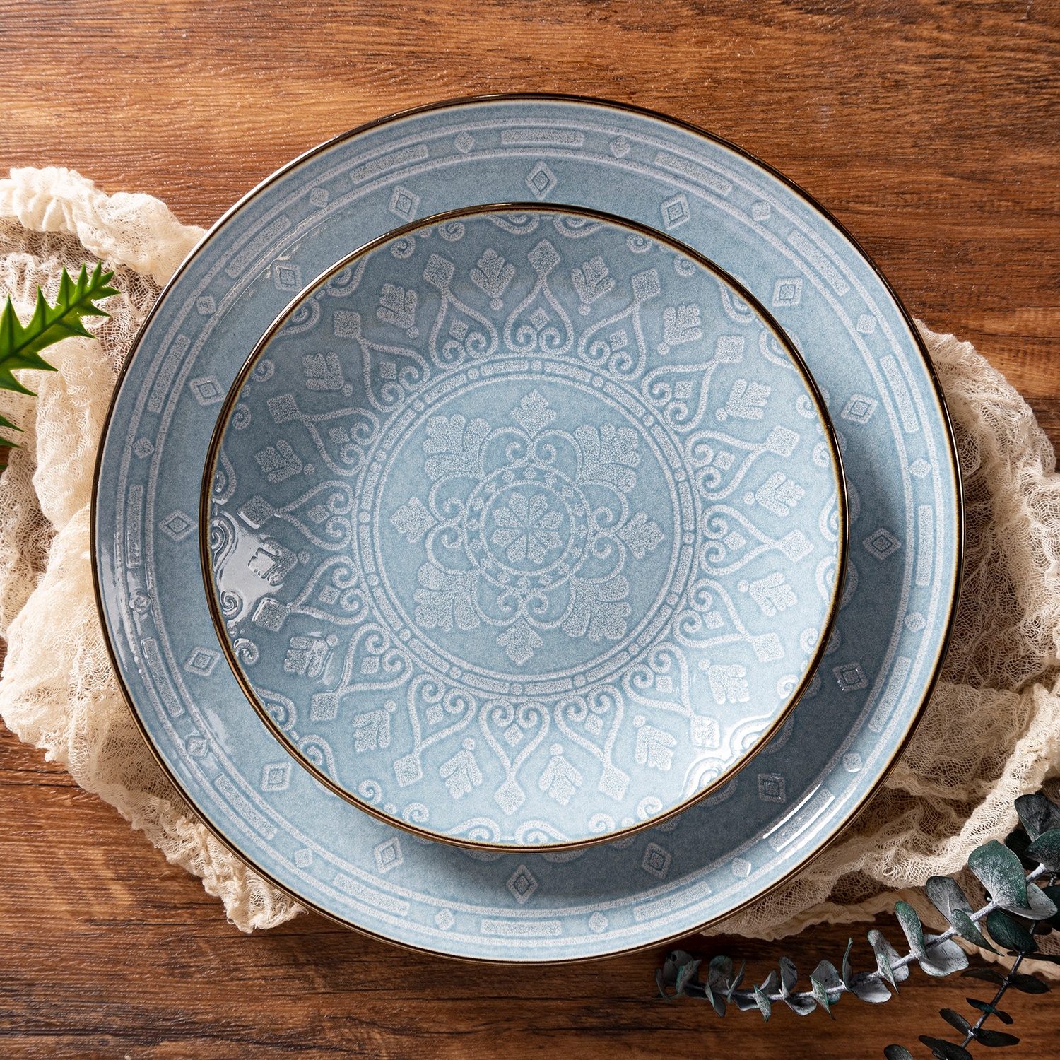 27cm Dinner Plate, Reactive Glaze With Pad Printing, Metallic Rim