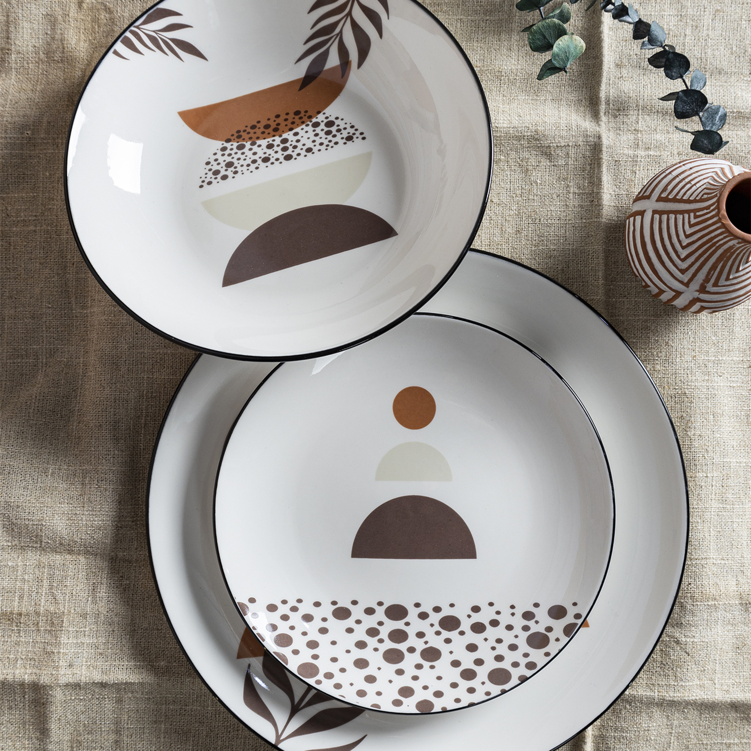 Modern Geometric Patterned 18-Piece Porcelain Dinnerware Set Premium Ceramics Plate Collection