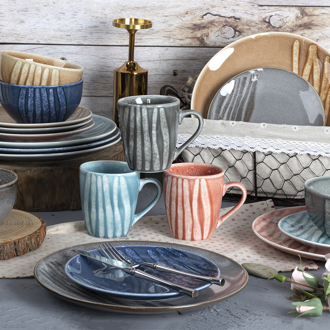 HappyGo Dinnerware Set with Textured Trace Patterned Reactive Glaze Plates and Bowl Porcelain