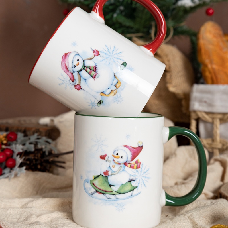 Classic Christmas Red & Green Ceramic Mug Series – Festive Holiday Design, Hot-Selling Home & Gift