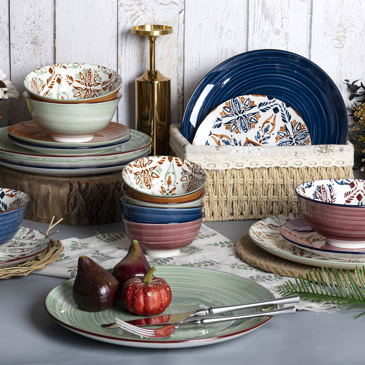 HappyGo High Quality Ethnic Set 16 White Porcelain Patterned Printed Dinnerware Plates & Bowl Set