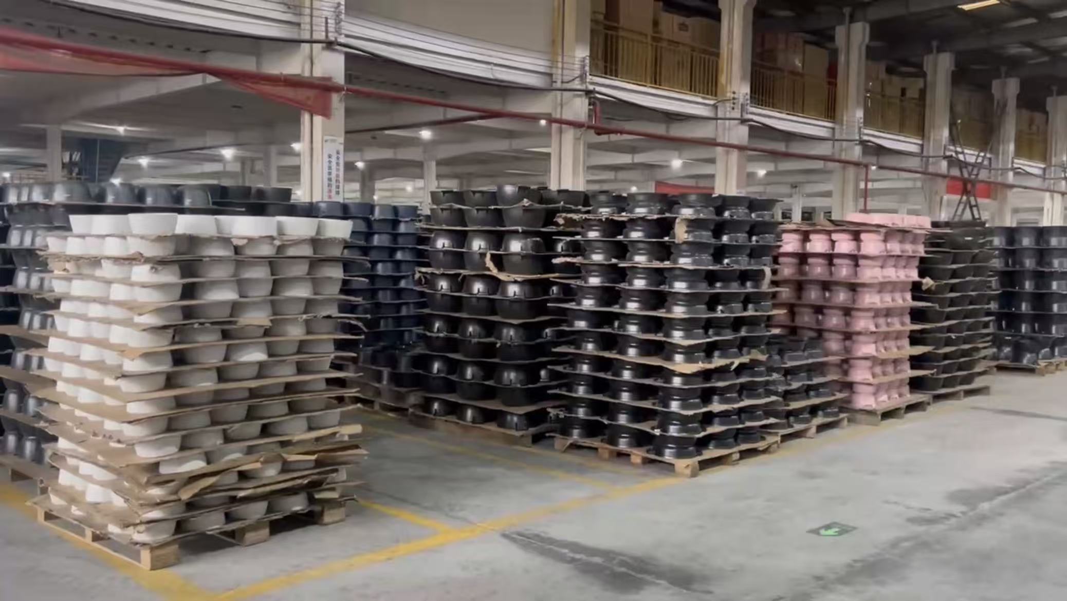 Chongqing Lingxu Technology Co., Ltd. – tornillo de acero 1