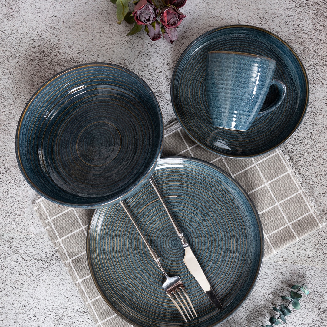 18pcs Stoneware Set Circle Embossed In Reactive Glaze