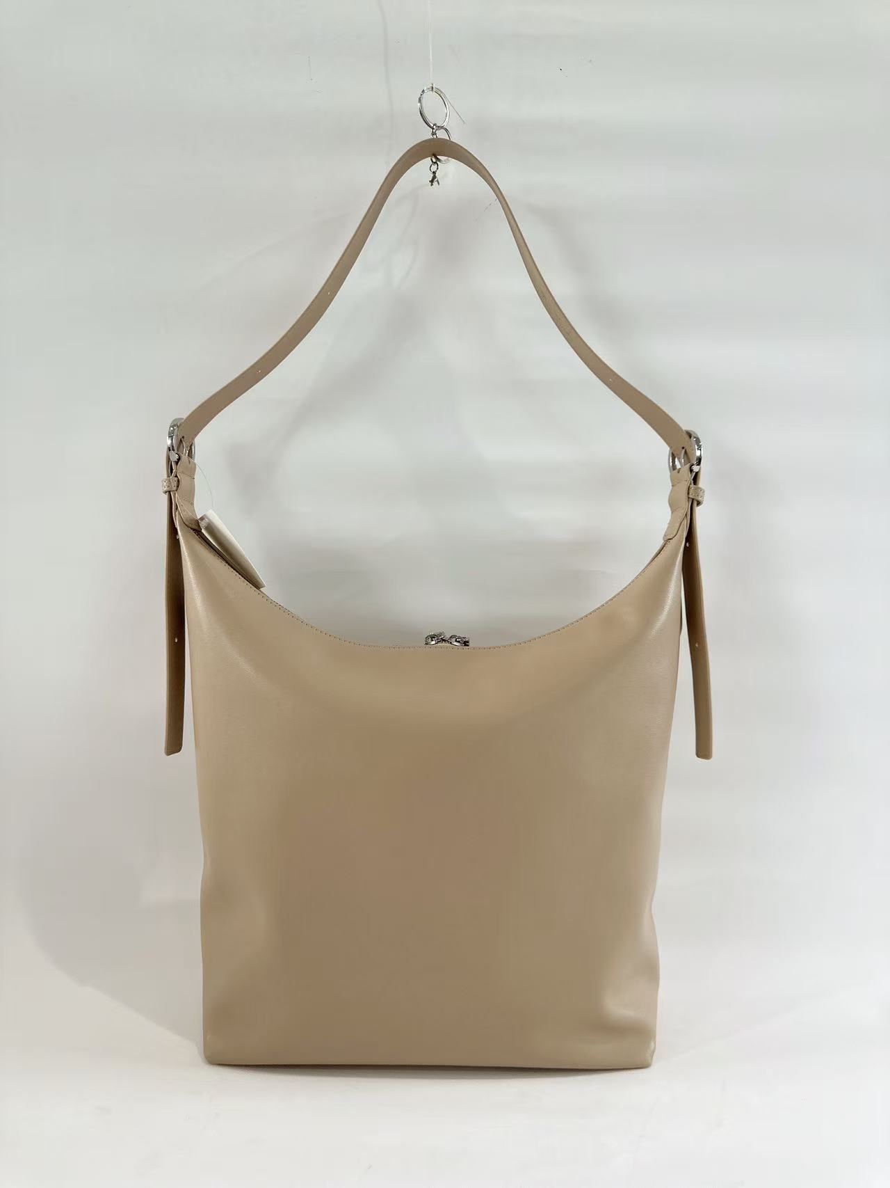 Leather bag