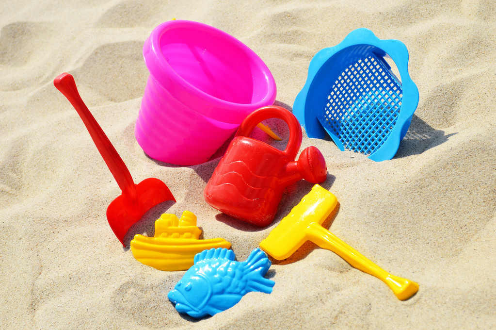 sand play toys