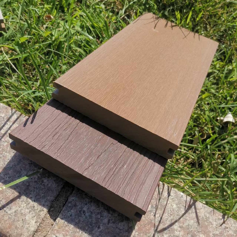 Co-Extruded Wpc Decking
