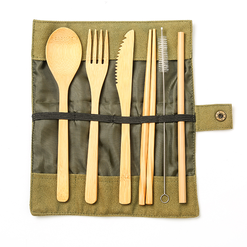 Bamboo flatware set with portable cloth bag