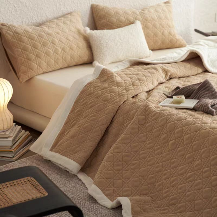 quilted quilt light luxury style