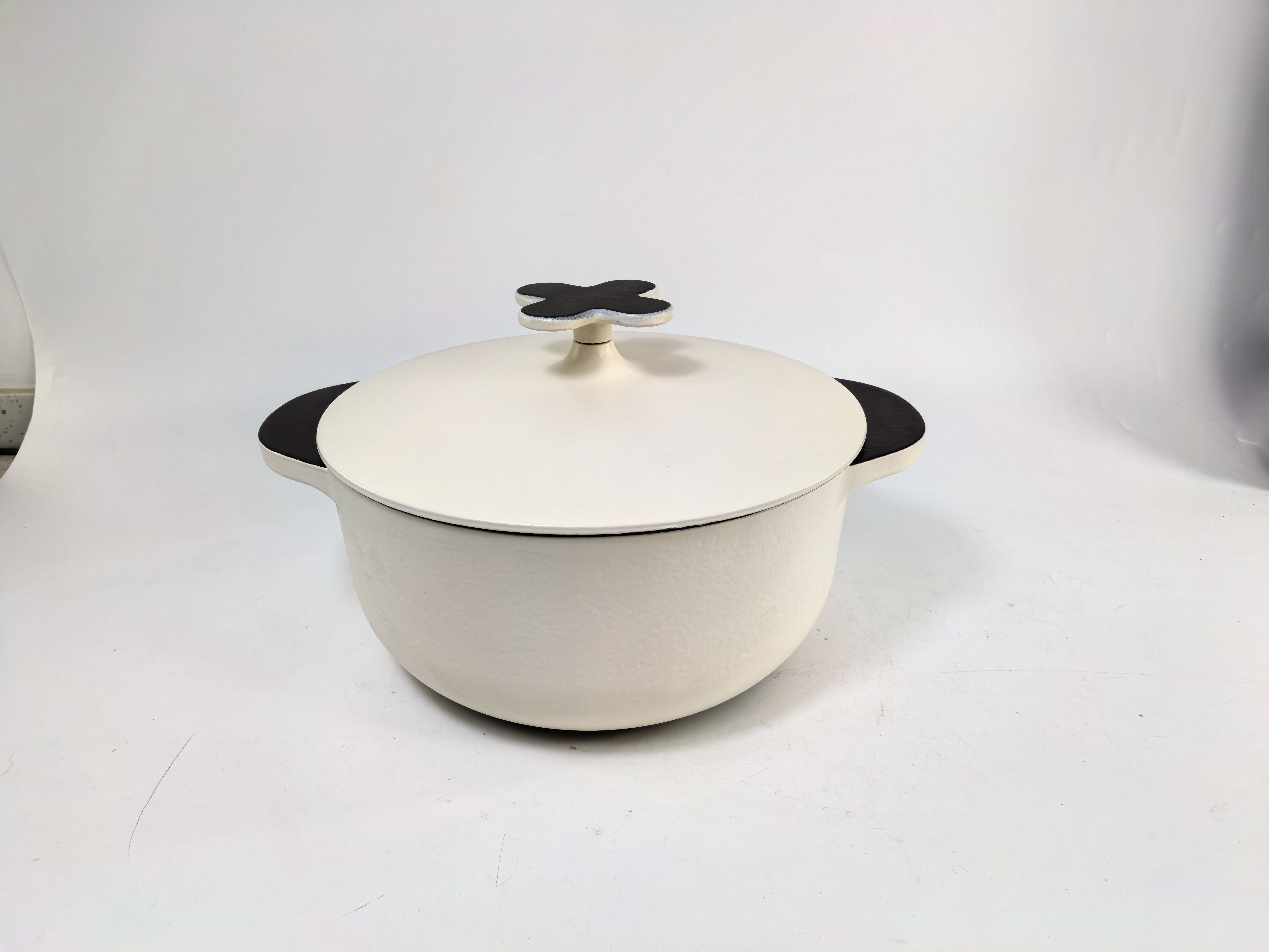cast iron casserole