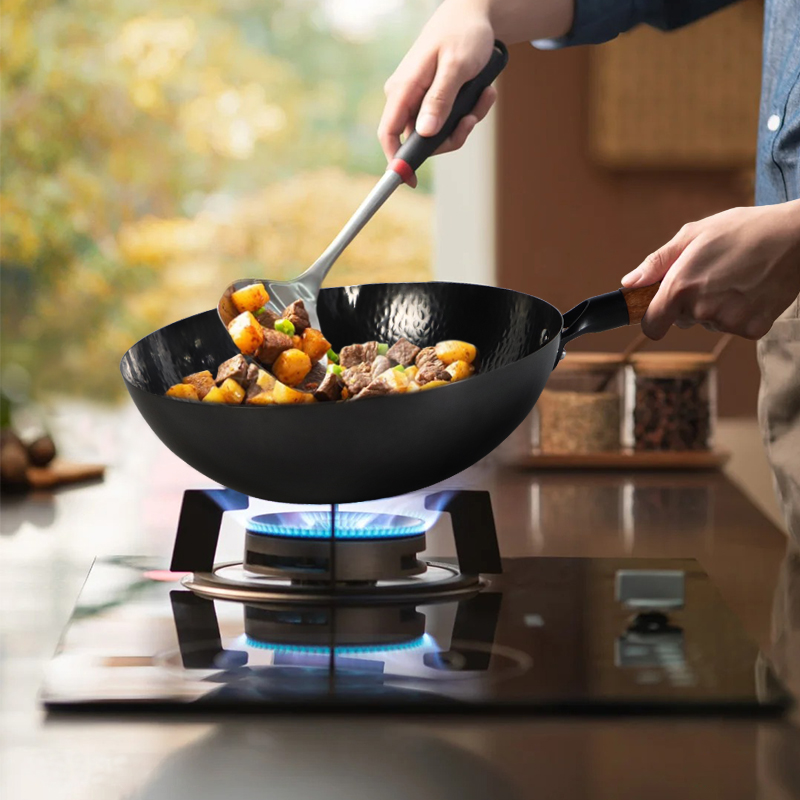 Chinese Hammered Ultra-lightweight Thin Carbon Steel Peking Wok