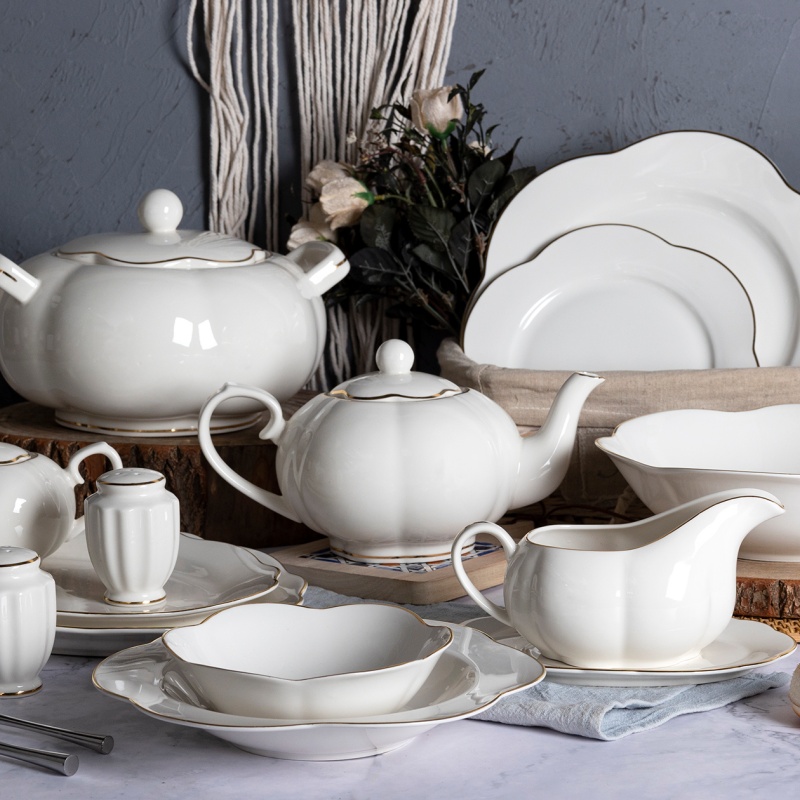 12/16/18/20PCS New Bone China Embossed with Gold Edge Dinnerware Set – Premium Home Gift