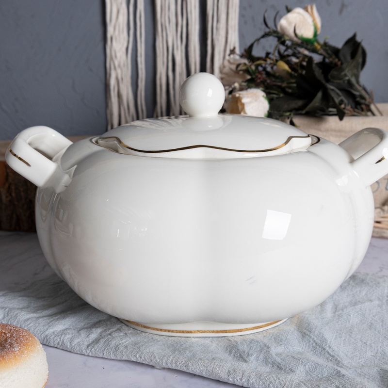 2.8L Embossed Gold Edge Soup Tureen – Gold Rim on Lid, Handle & Base