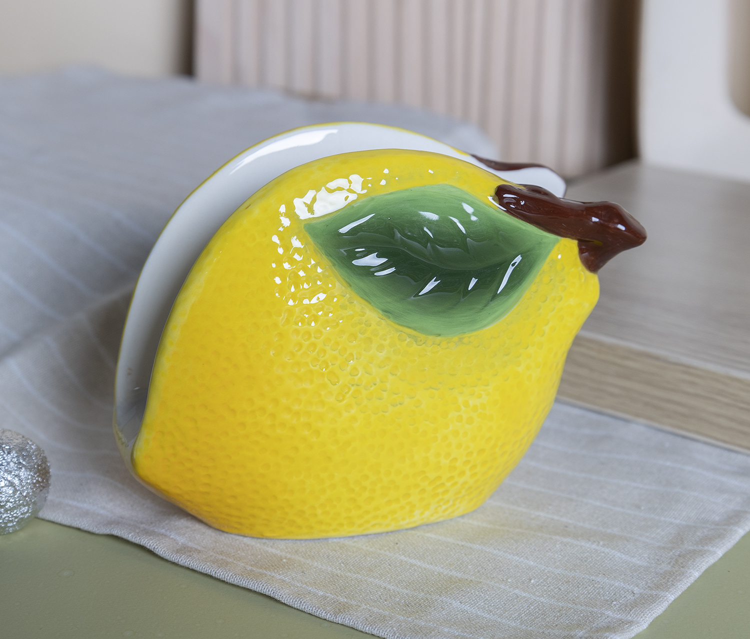 Ceramic Lemon - Shaped Tissue Holder, Creative Fruit - Themed Tissue Box for Home & Kitchen Decor