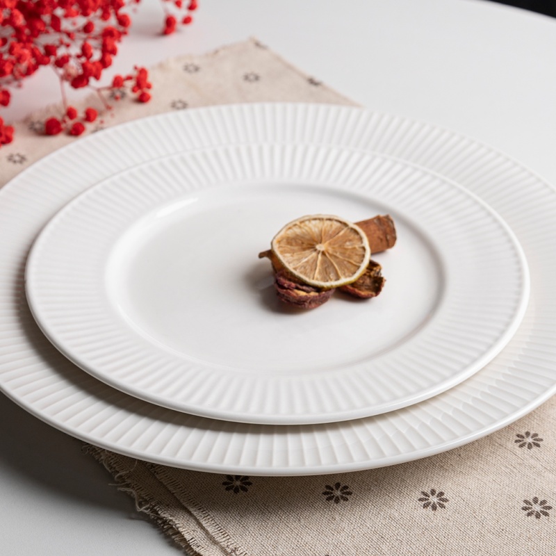 27CM Flat Plate, Vertical Stripe Embossed – For Main Courses, Salads, or Banquets