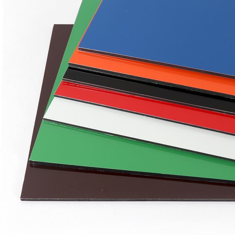 Solid color aluminum composite panel