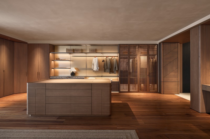 DEB Closet
