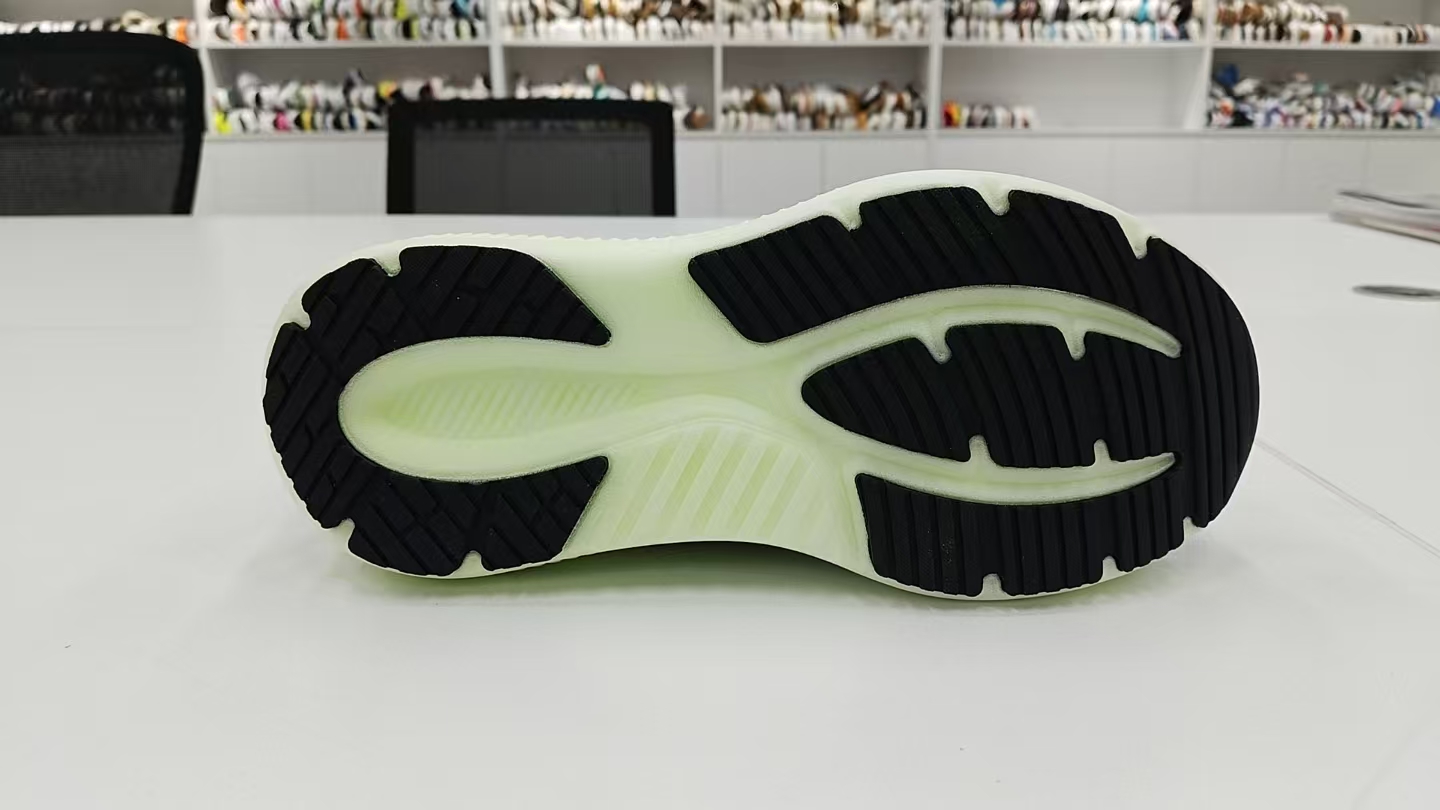 Training shoe