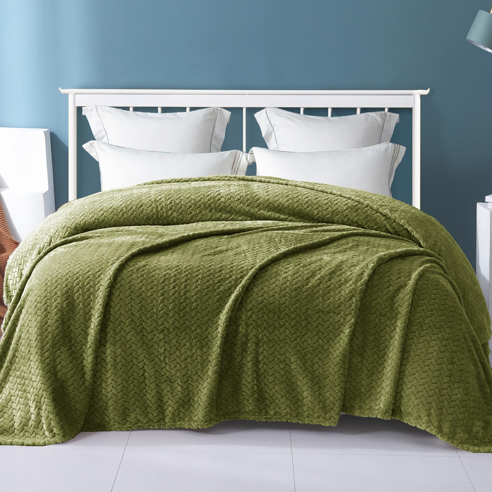 Decorative Jacquard Flannel Blankets