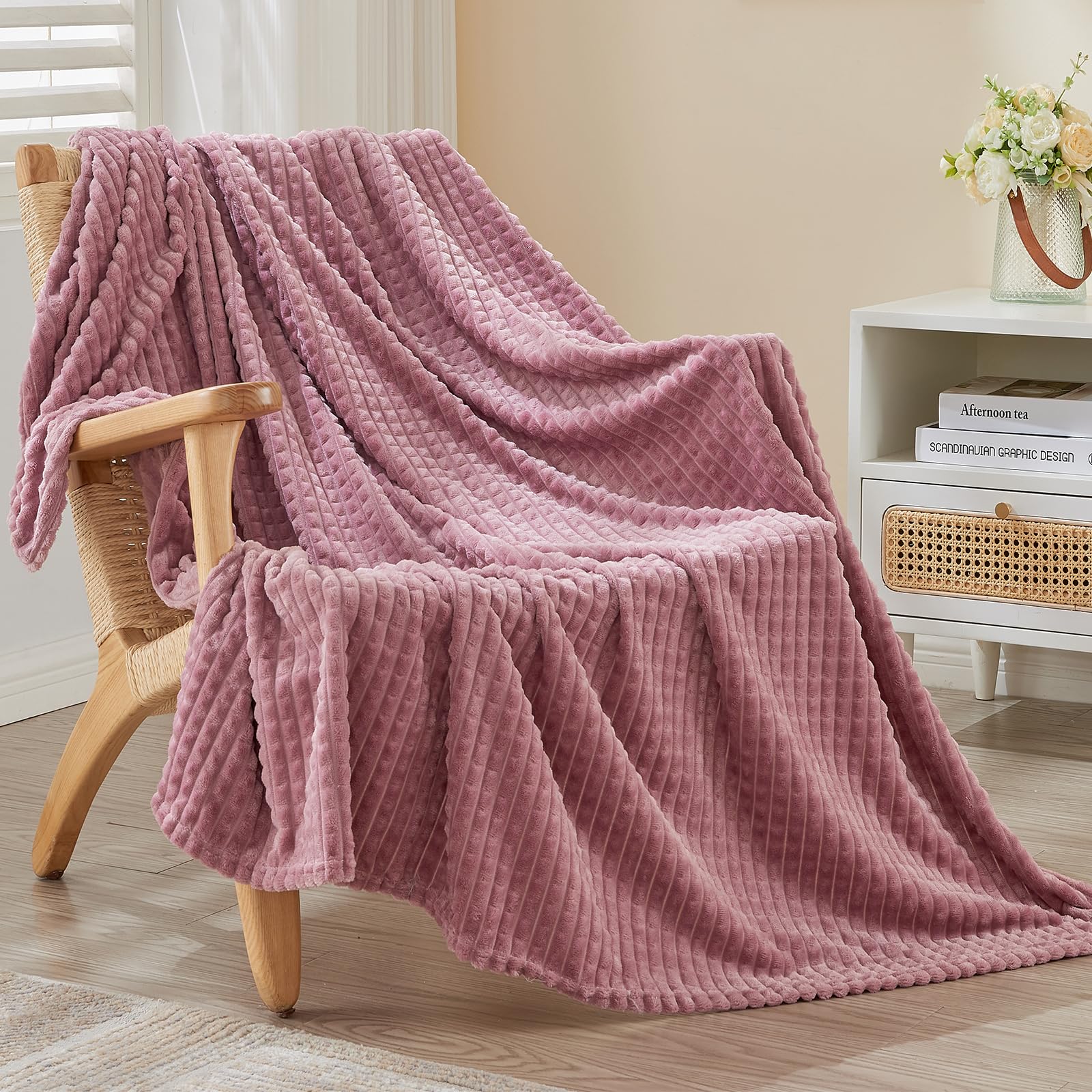 Cozy Soft Lightweight Fuzzy Throw Blanket