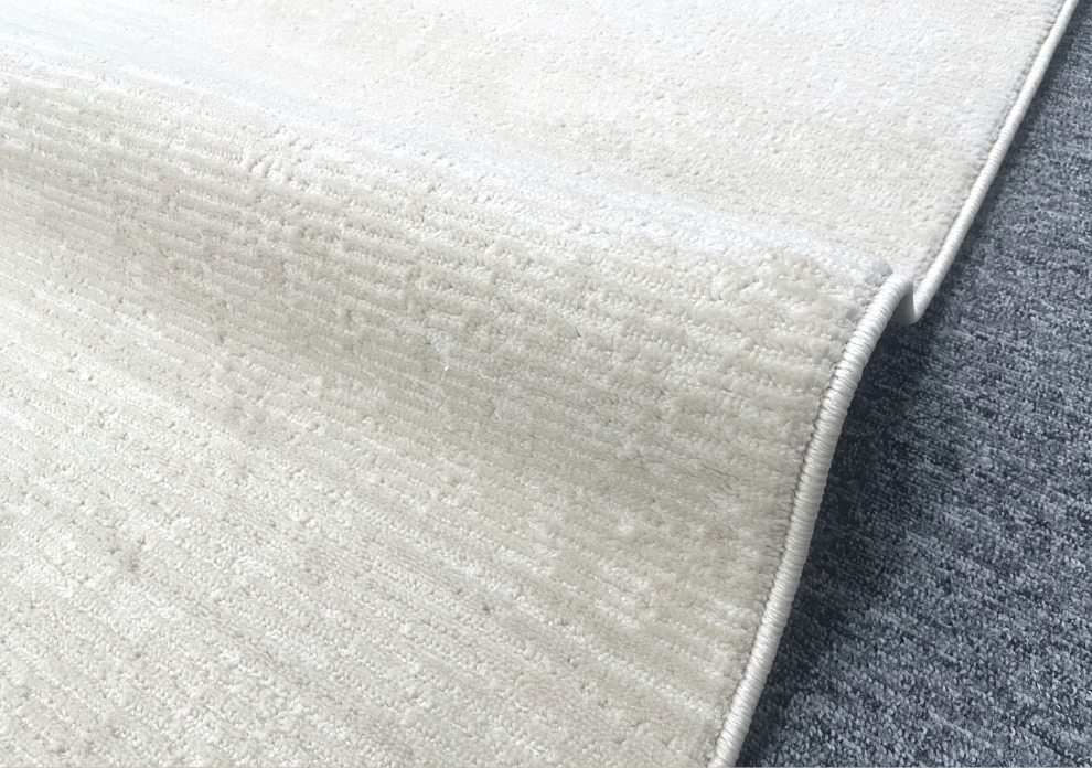 Velca | Minimalist Area Rug in Soft Neutral Polyester Blend