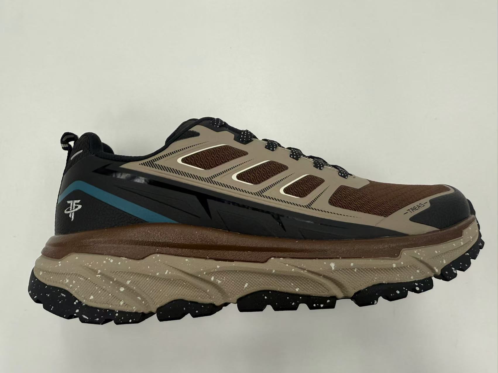 Outdoor shoes
