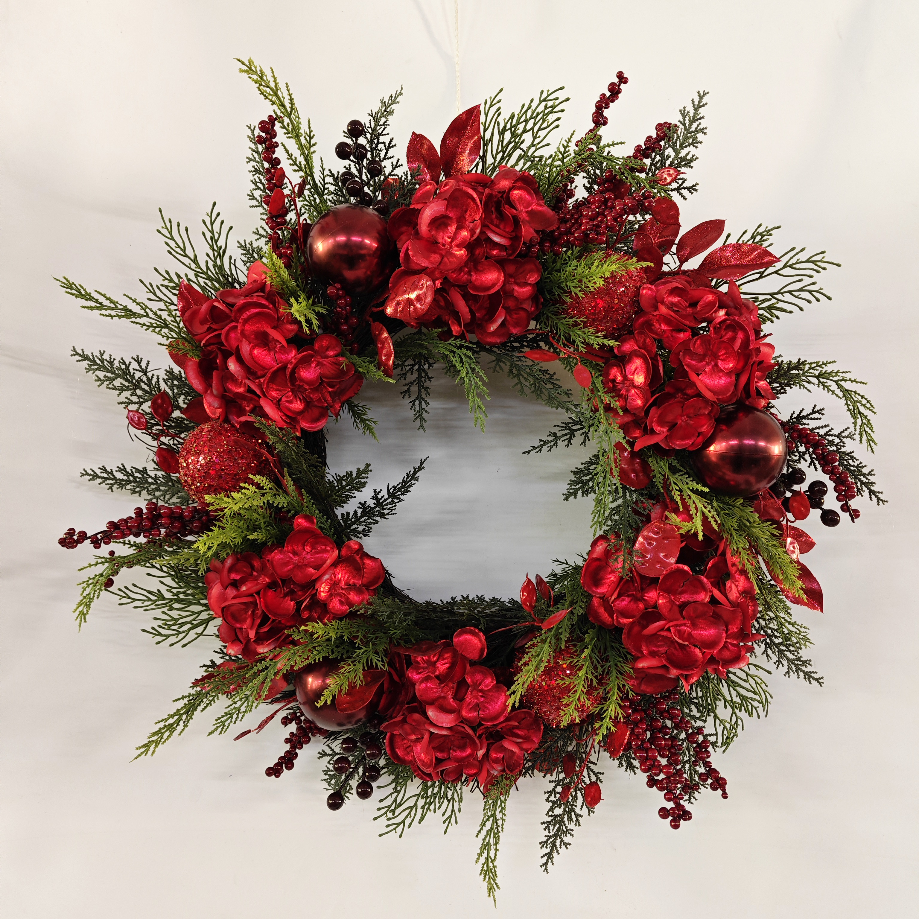 Artificial Holiday Wreath Christmas Wreath