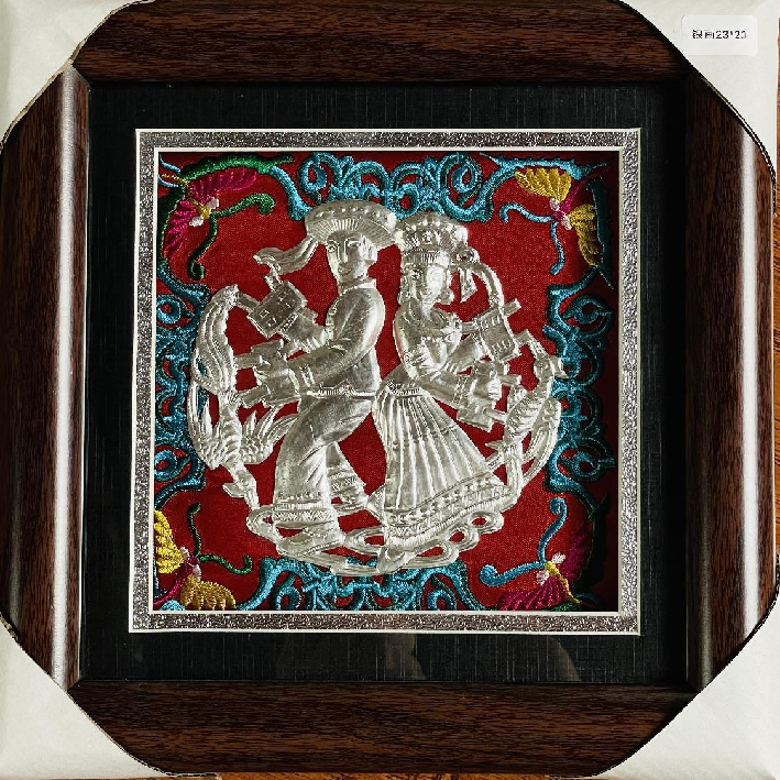 Silver Embroidered Painting Series - Style 1