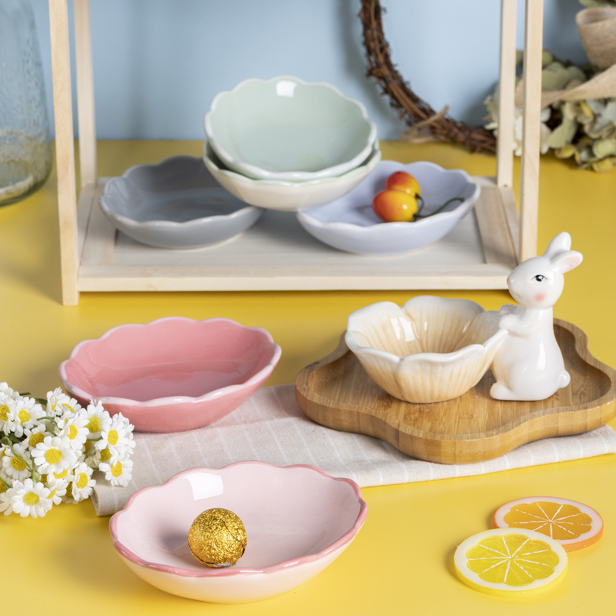 Colorful Petal - shaped Ceramic Small Plates, Dessert and Snack Creative Tableware