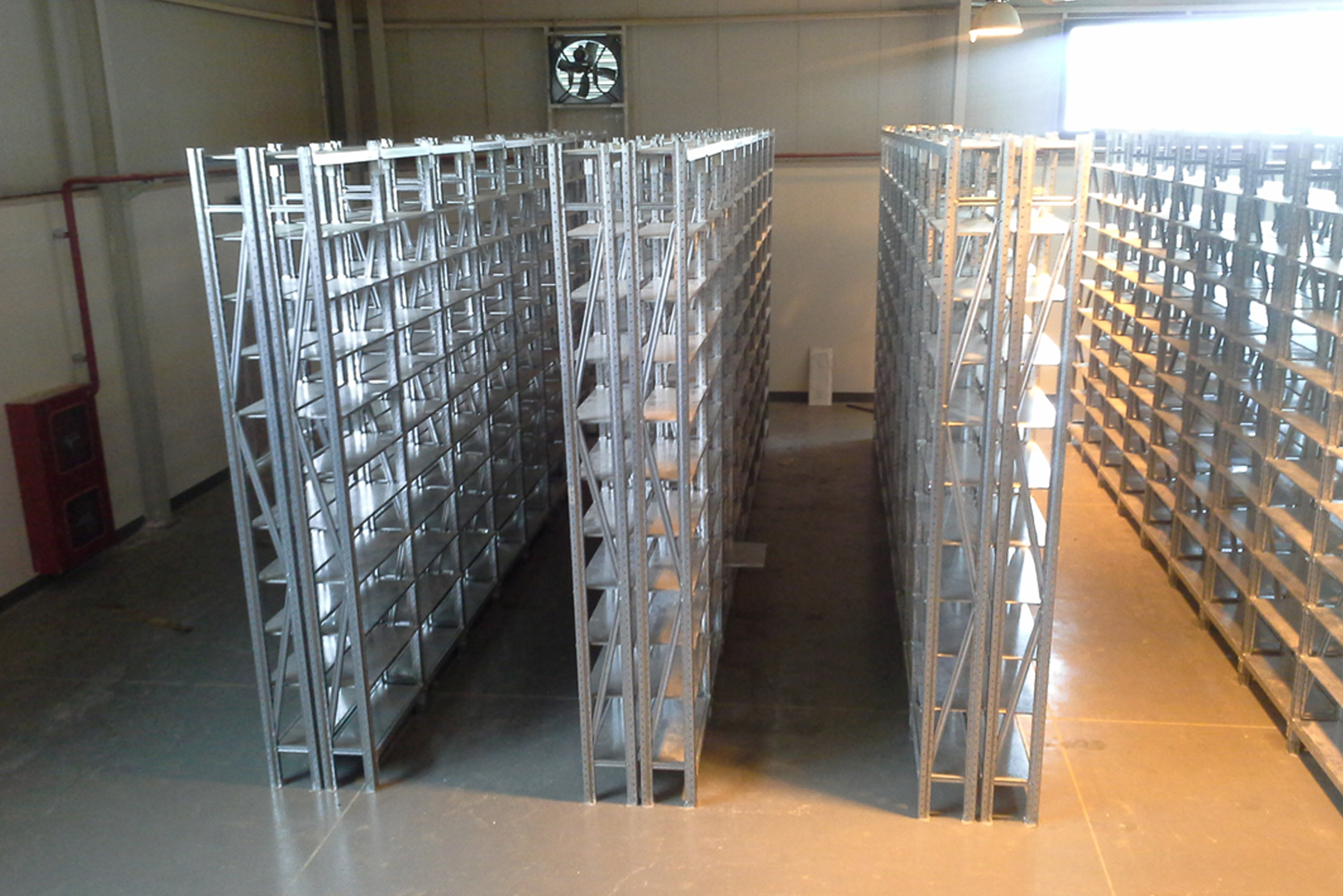 Satong layer plate shelving industrial shelving