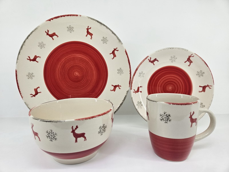 NEW 16pcs Stonewqare Handpainted Dinner Set With Golden Rim