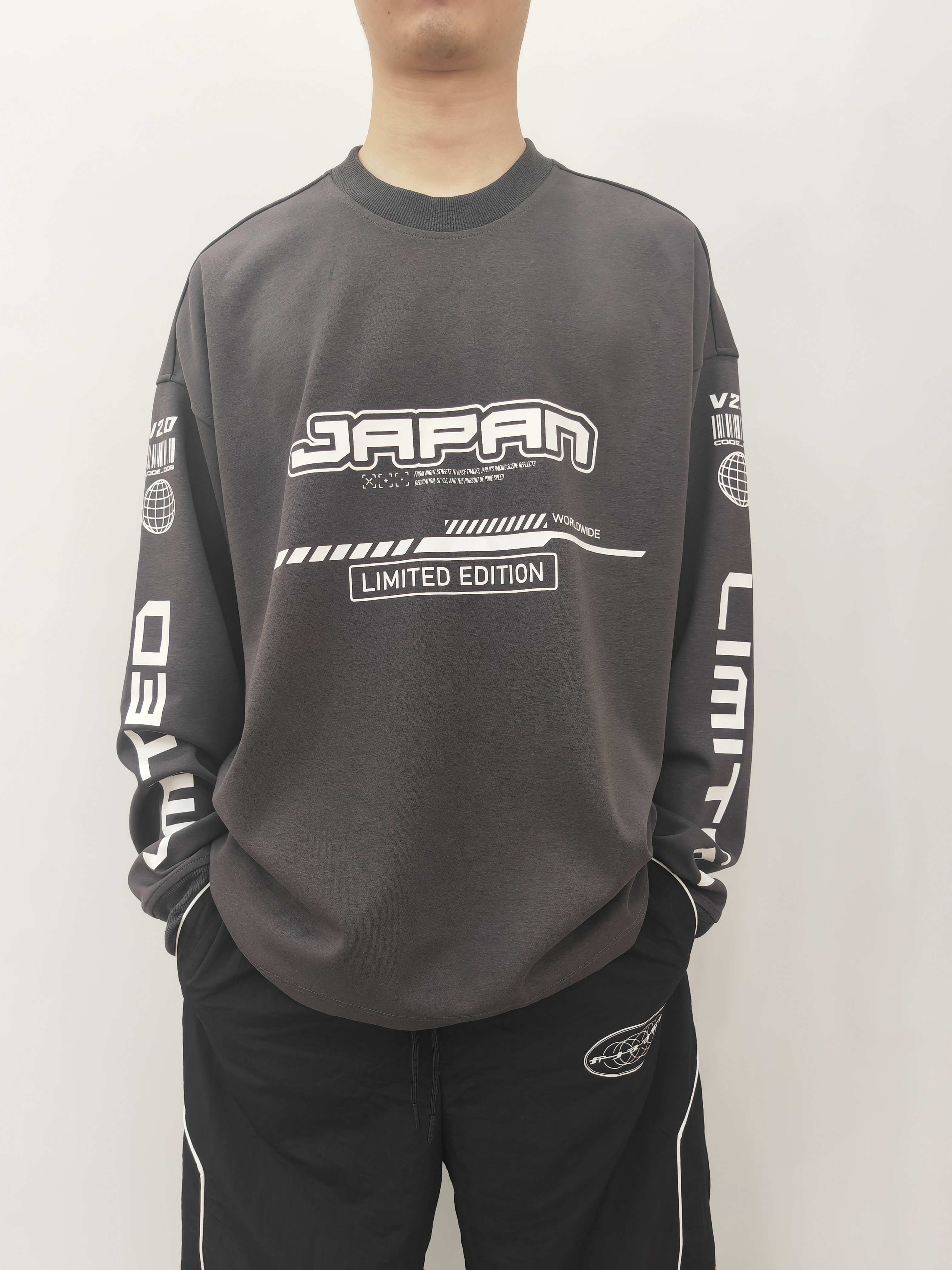 Men's sweatshirt