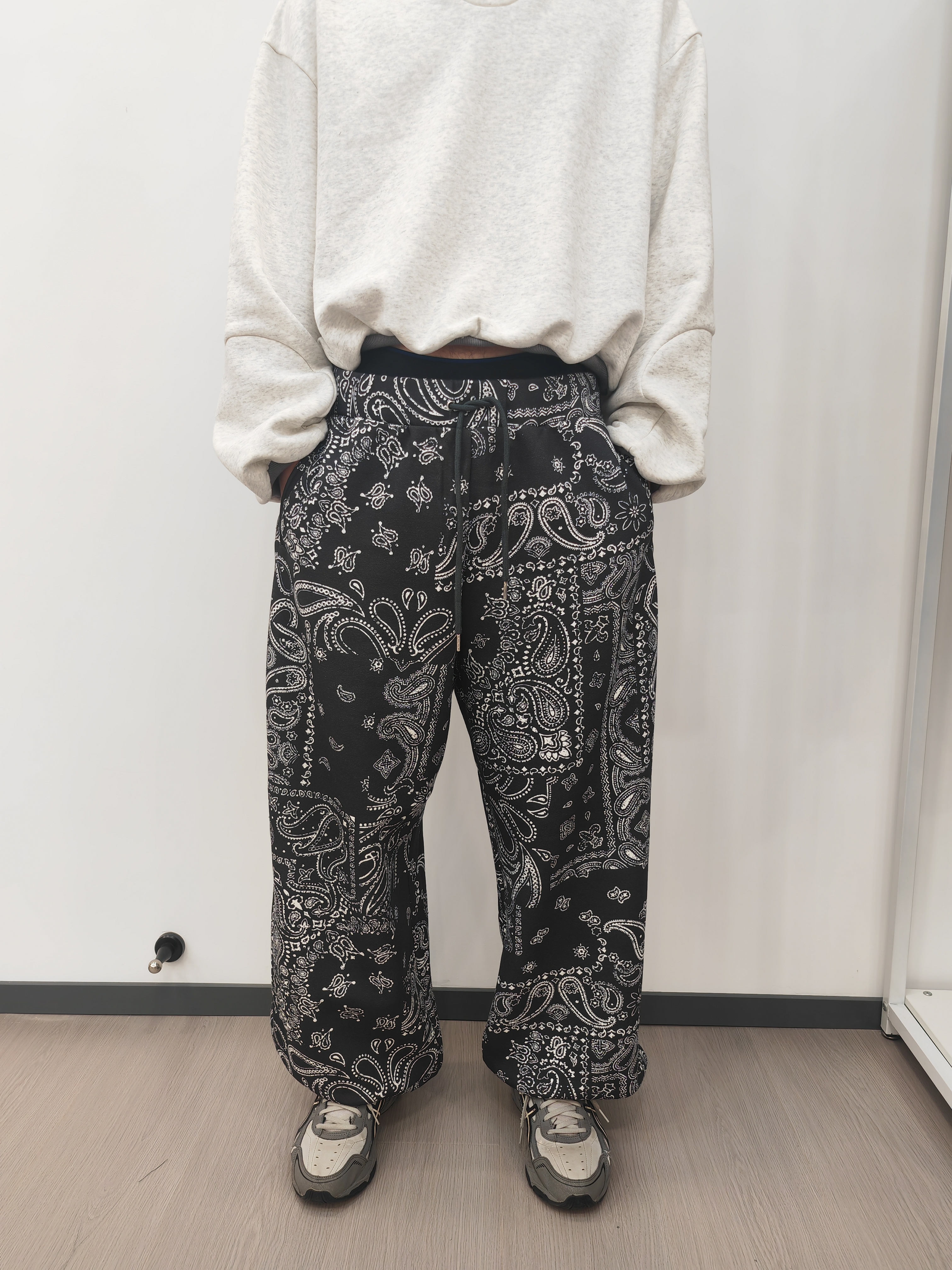 Men's knit pant