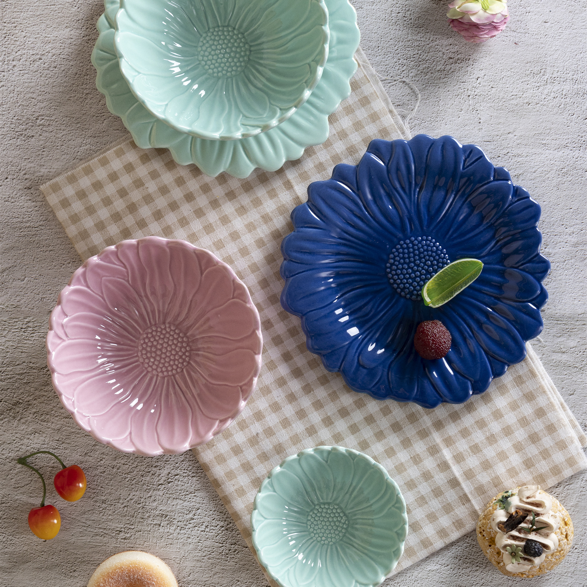 Chrysanthemum-inspired Relief Ceramic Tableware Multiple Colors Available for Desserts, Salads